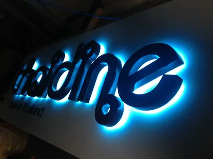 Why Businesses in Dubai Are Choosing 3D Signage