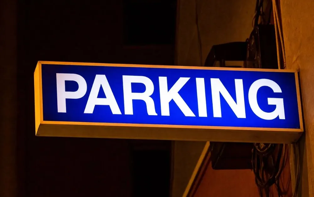 How Signage Design Affects Customer Perception of Your Brand